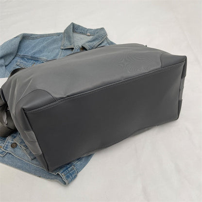 The Commuter Tote | Lightweight Nylon Barrel Bag | Effortlessly Global