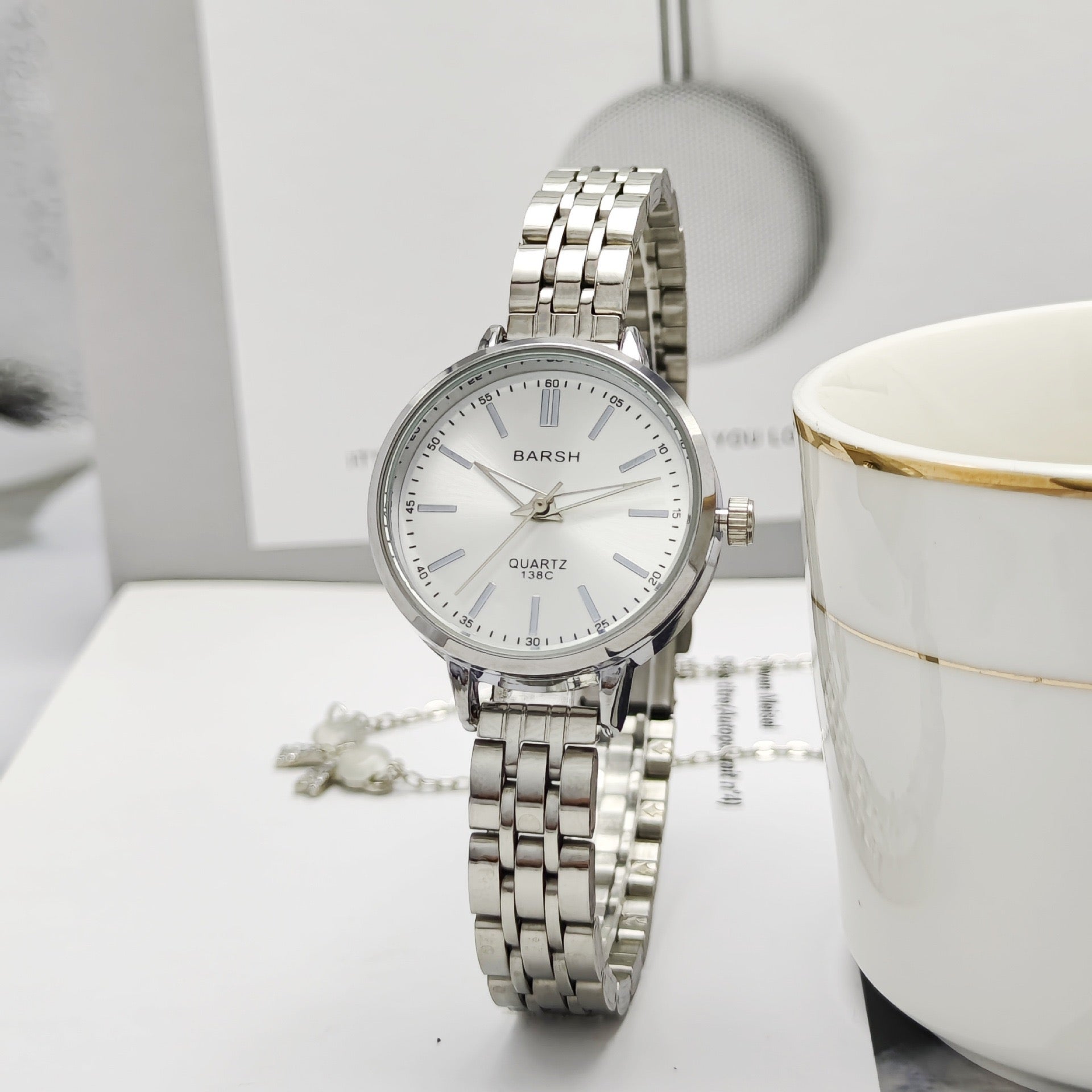 Minimalist Quartz Watch | Multi-Color Dial | Stainless Steel Strap