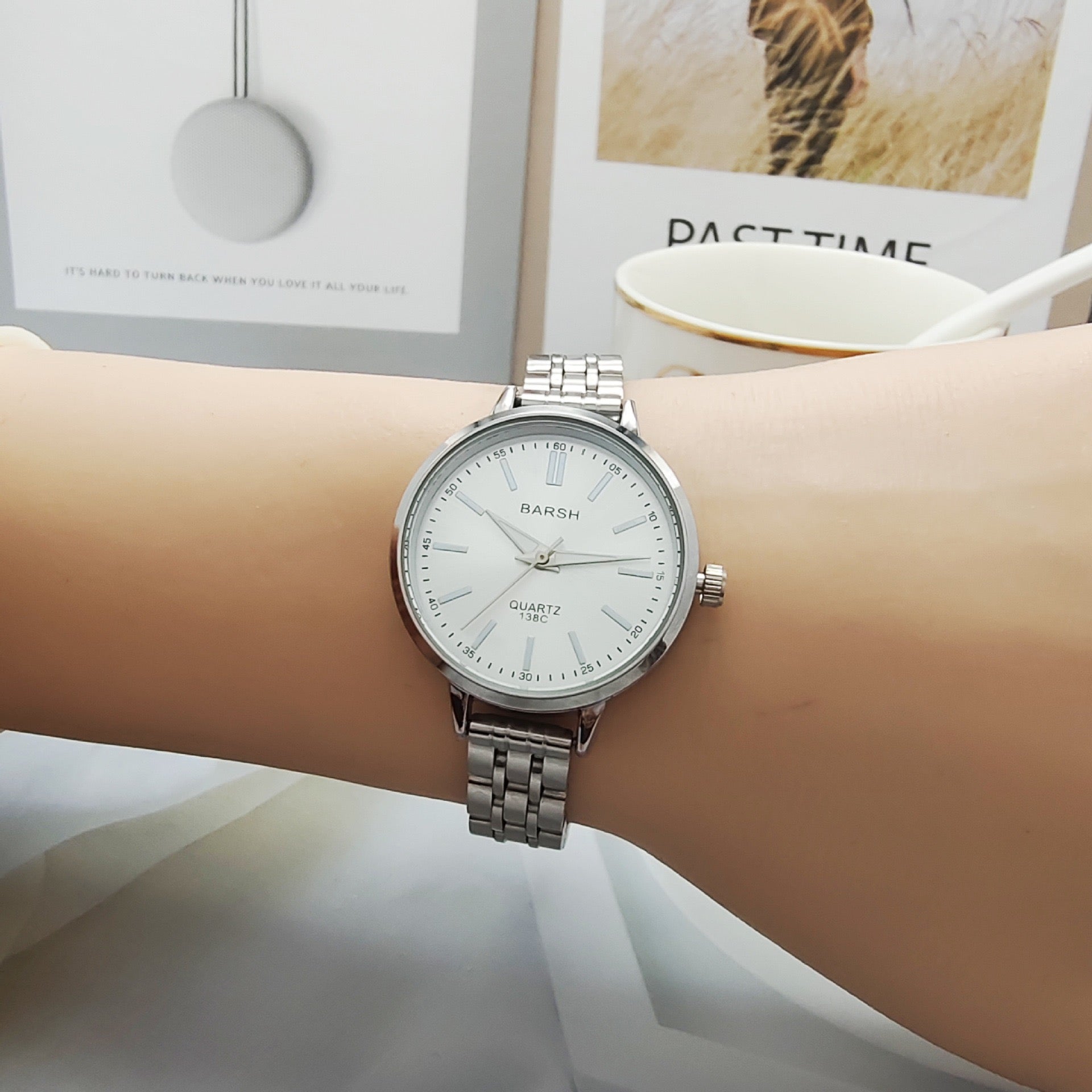 Minimalist Quartz Watch | Multi-Color Dial | Stainless Steel Strap