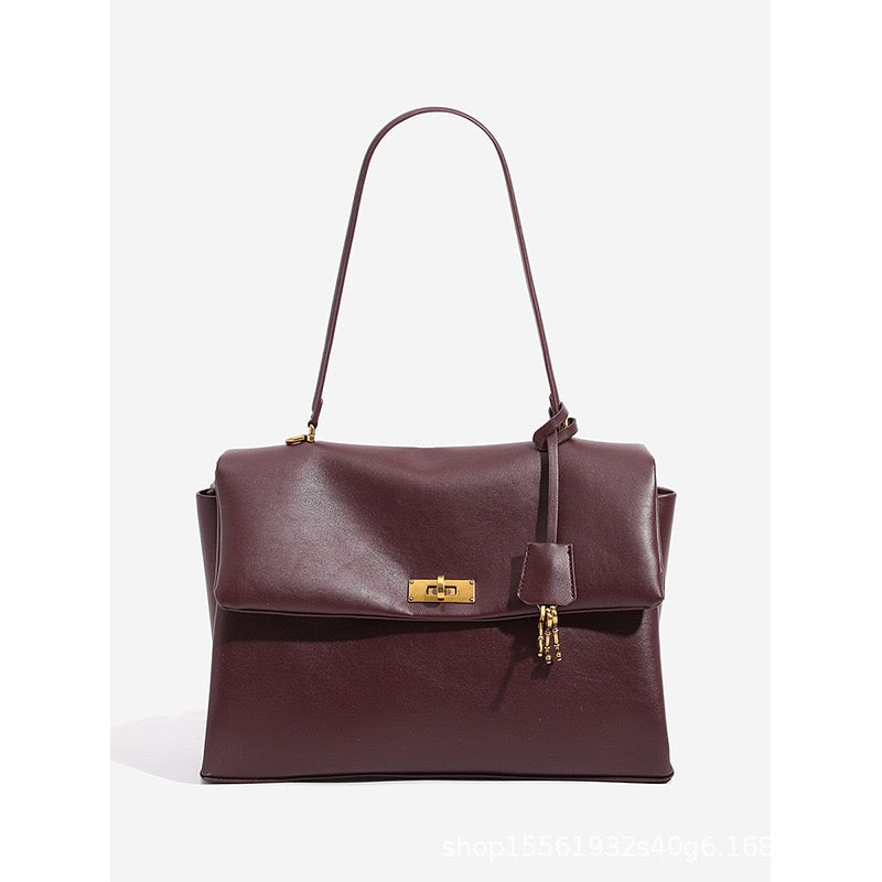 Metropolitan Envelope Bag | Vintage-Inspired Leather Tote